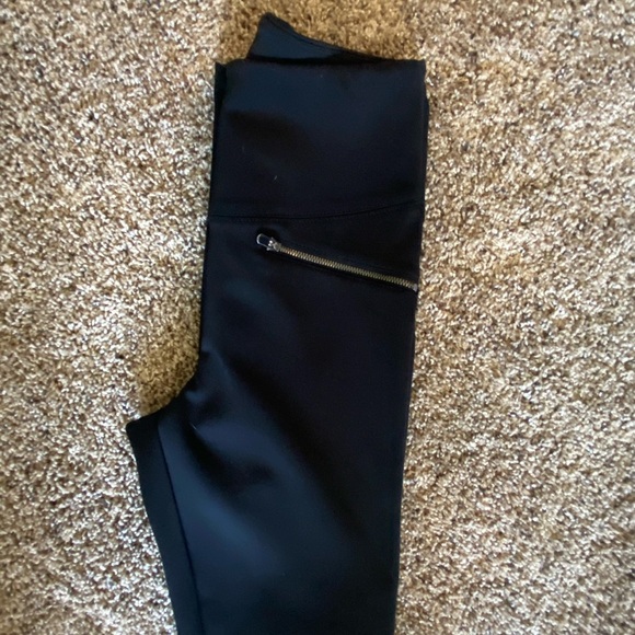 WHITE HOUSE BLACK MARKET: Super condition Leggings - Picture 4 of 5